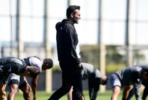 Ponte Preta chega a 12 pendurados para reta final da Série C