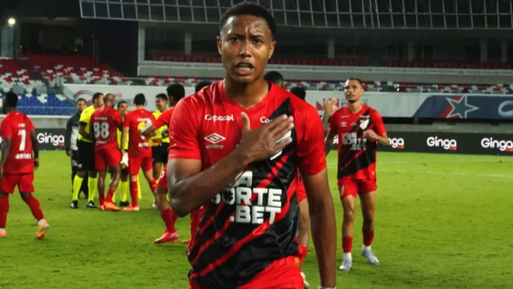 Isaac Athletico-PR - Foto: Rede Furacão