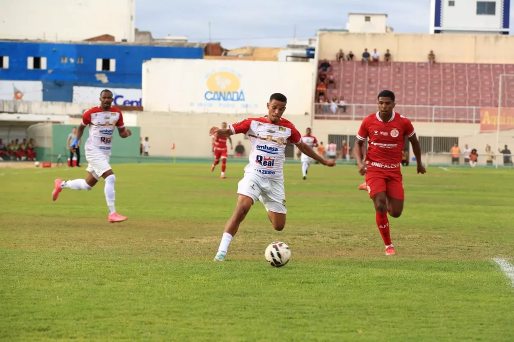 Juazeirense-BA 1 x 1 América-RN - Tudo aberto por vaga na Série D 2 Juazeirense América-RN Série D