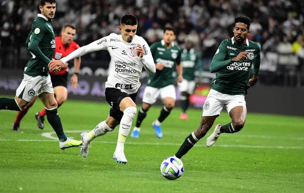 Léo Mana Corinthians x Goiás — Foto: Marcos Ribolli