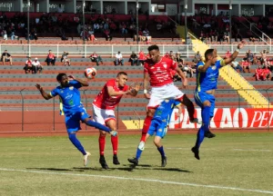 Noroeste 1 x 1 Araçatuba - Norusca tem festa frustrada...