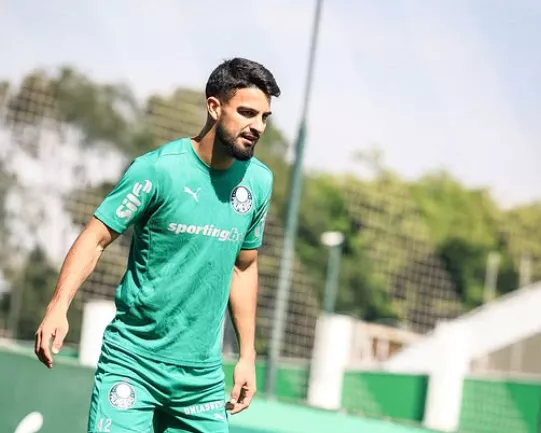 Carlos Miguel treina e Abel prepara marcação para vaga na Libertadores
