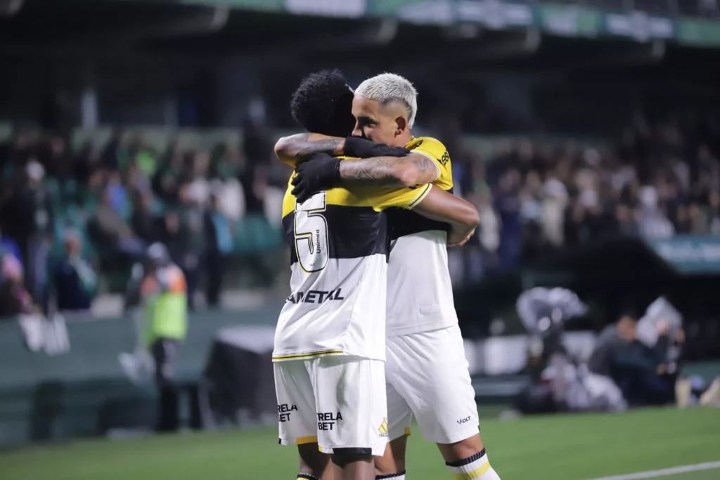 SÉRIE B: Criciúma é o novo líder; Avaí e Atlético-GO também vencem