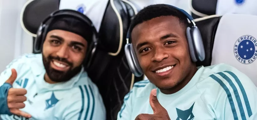 Gabigol à esq. e Keny Arroyo à dir. (Foto: Gustavo Aleixo/Cruzeiro)