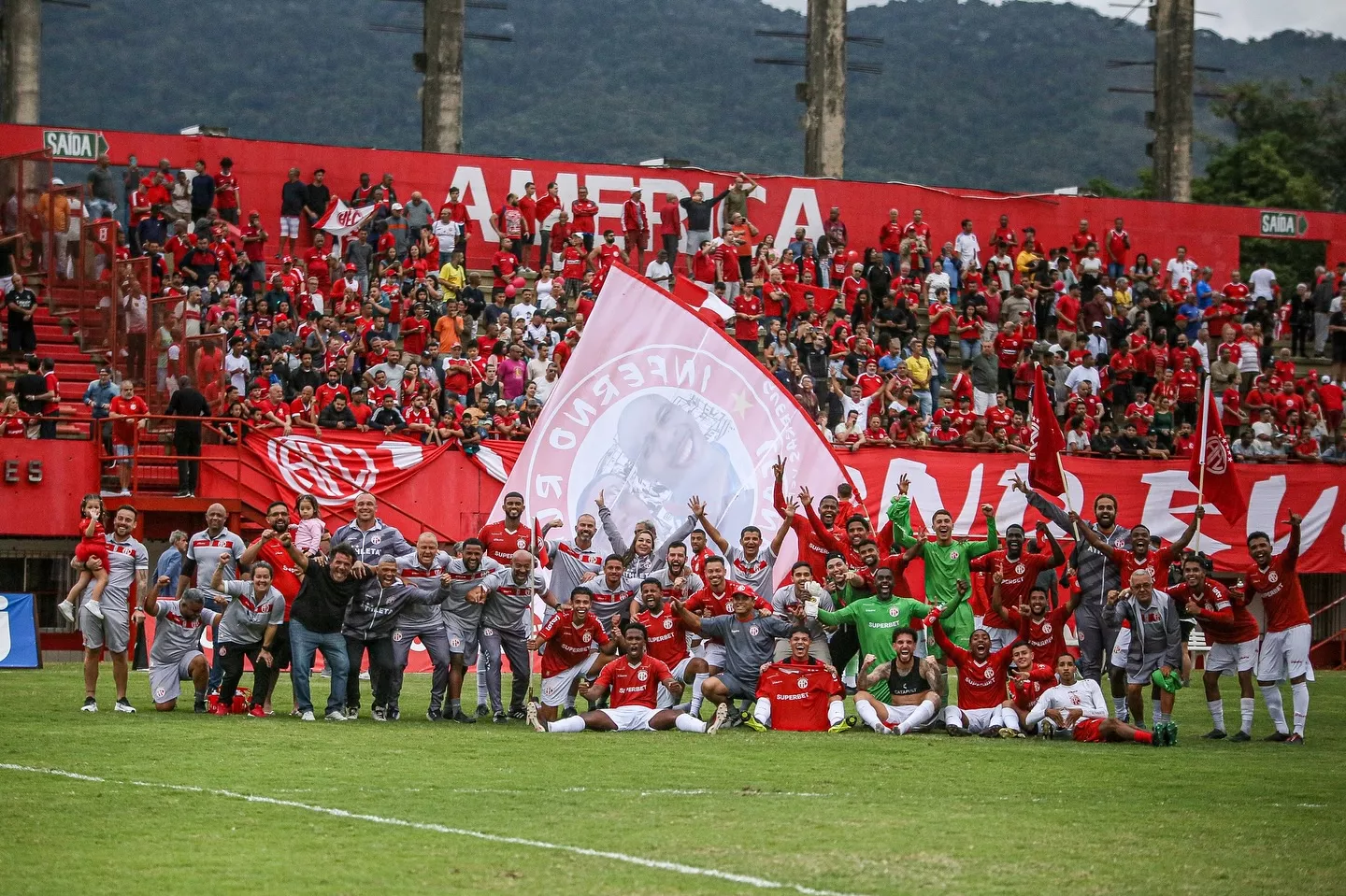 Presidido por Romário, America-RJ volta ao cenário nacional após 15 anos