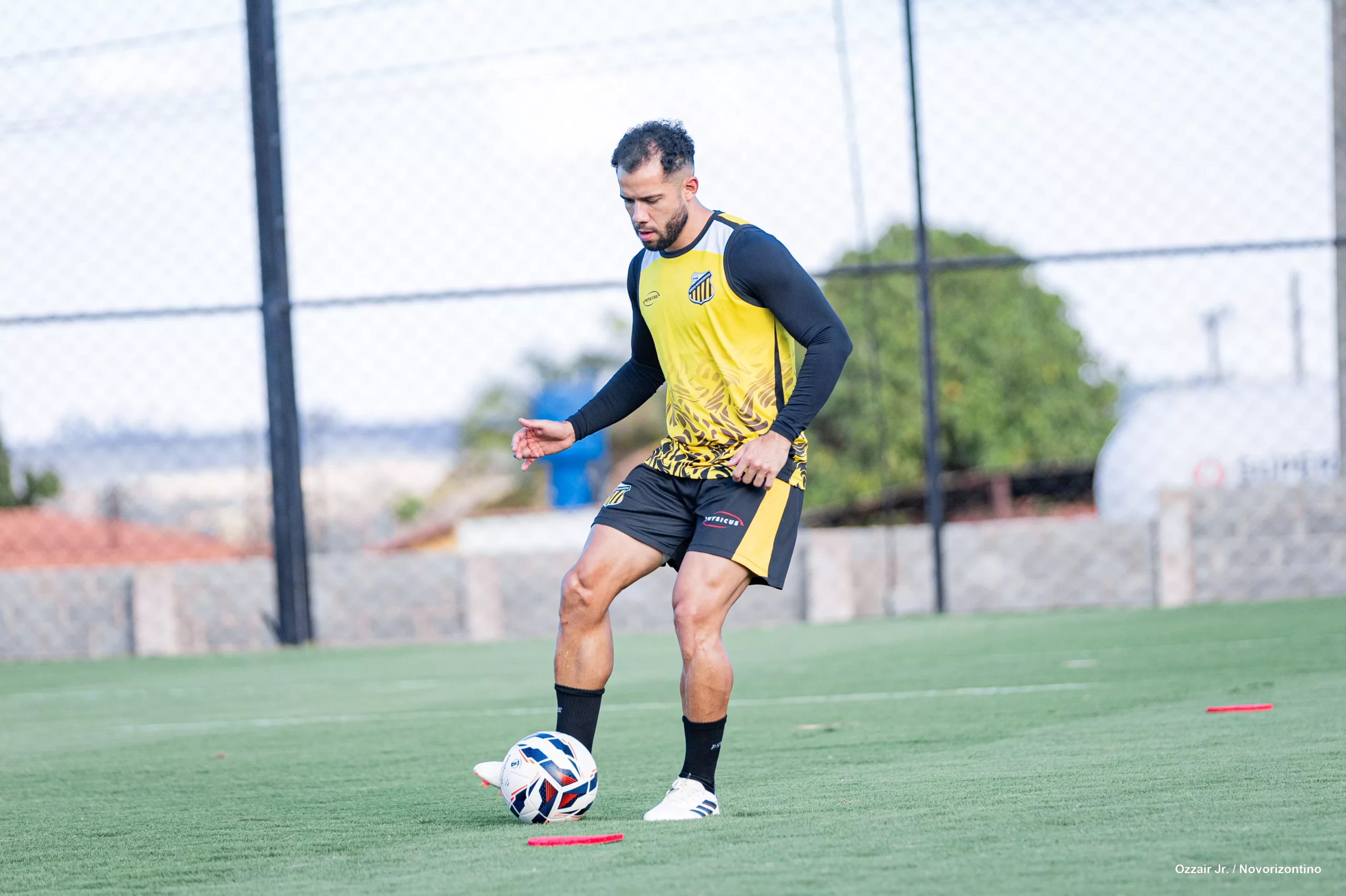 Rodrigo Soares, lateral direito do Novorizontino