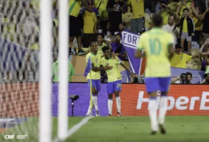 Brasil 3 x 0 Chile - Seleção deslancha no 2º tempo e vence na estreia de Ancelotti no Maracanã