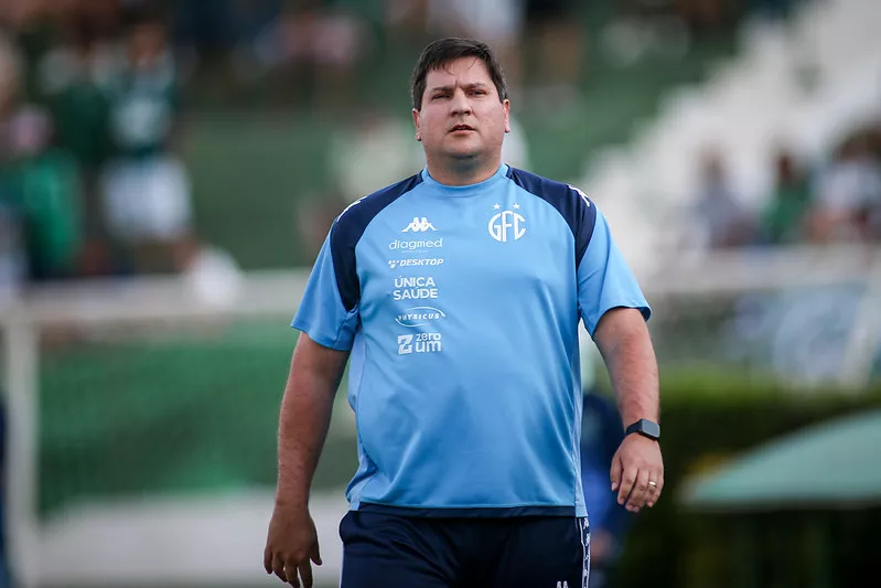 Guarani viaja na quinta e treina na sexta no Recife para desencantar na 2ª fase da Série C