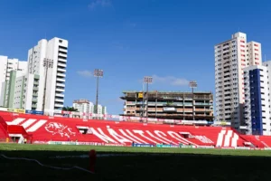 SÉRIE C: Ponte Preta e Náutico fazem batalha dos Aflitos