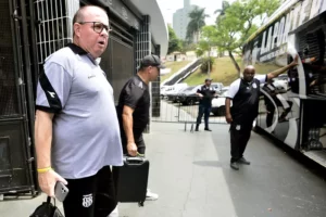 Ponte Preta trabalha para ter força máxima em jogo do acesso na Série C