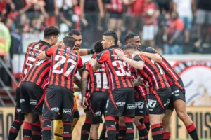 Cartilha do rebaixamento? Vitória liga 'modo Jair Ventura' e oficializa desespero