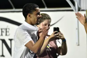 Elenco da Ponte Preta comemora acesso na Série C com chuva de postagens nas redes sociais