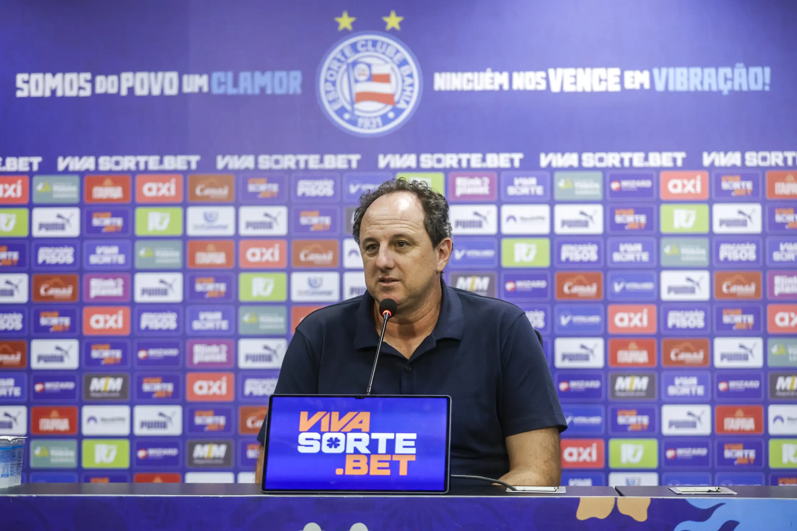 Ceni rebate críticas de Abel Ferreira