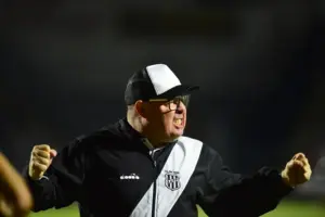 Ponte Preta pode ter time alternativo em campo após acesso garantido na Série C