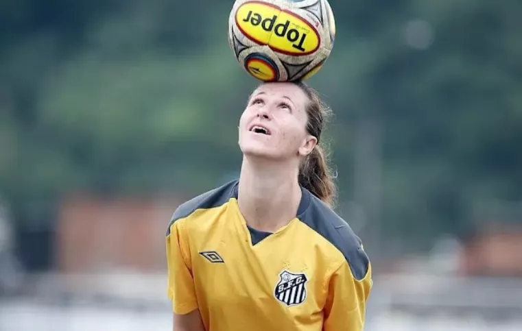 Luto! Ex-atacante do Santos morre após luta contra o câncer