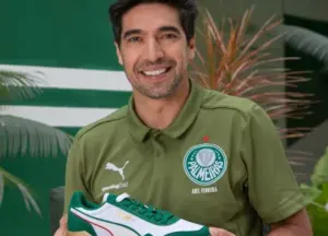Palmeiras lança novo tênis inspirado em Abel Ferreira