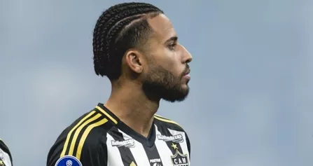 Atlético-MG confirma lesão de Alexsander e volante fica fora de jogos