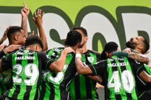 América-MG 2 x 1 Volta Redonda - Coelho vence e respira na luta contra o Z-4