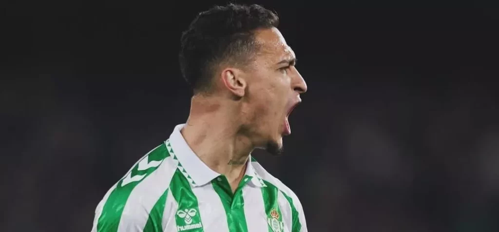 Betis se aproxima da contratação de Antony em definitivo, diz jornal