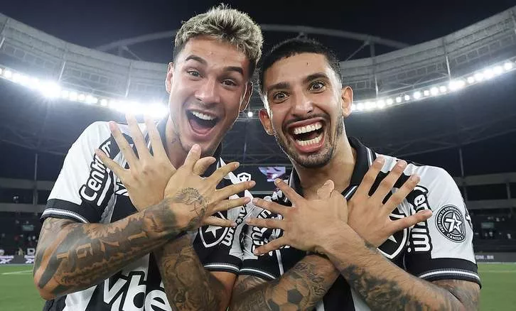 Botafogo 1 x 0 Atlético-MG - Fogão vence com um a menos e entra no G-4 2 Brasileirão - 2025