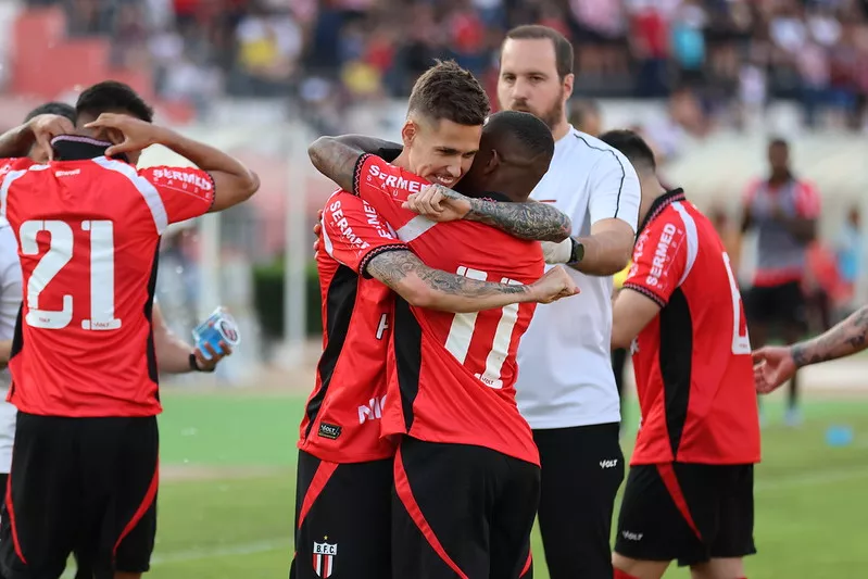 Botafogo SP e Athletic fazem duelo direto e Cuiaba mira G4
