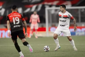 Botafogo-SP x Athletico-PR - Onde assistir, escalações e arbitragem