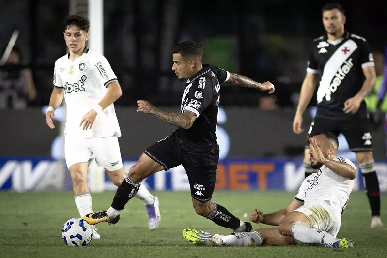 Botafogo e Vasco se enfrentam na Copa do Brasil