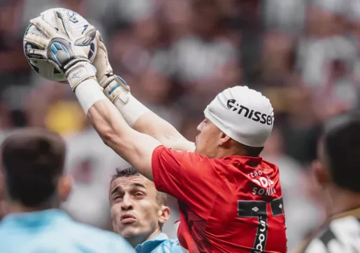 Brazao deve desfalcar o Santos contra o Sao Paulo