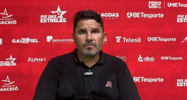 Barroca reconhece erros do CRB e promete buscar soluções após derrota