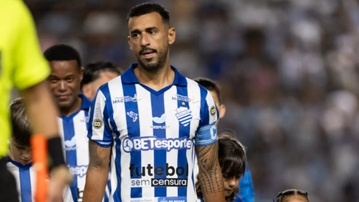 Elenco do CSA tem apenas cinco jogadores com contrato para 2026