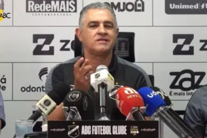 Técnico Marcelo Chamusca destaca desafios e motivações no ABC