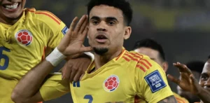 Colômbia 3 x 0 Bolívia - James Rodríguez marca e rival se complica