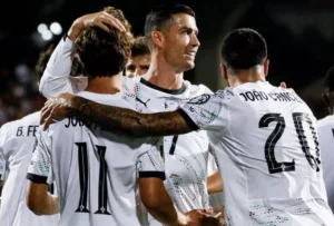 Ronaldo faz 2 e garante goleada de Portugal sobre Armênia pelas Eliminatórias