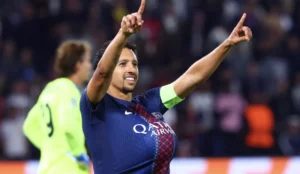 Marquinhos completa 12 anos da estreia no PSG com gol na Champions