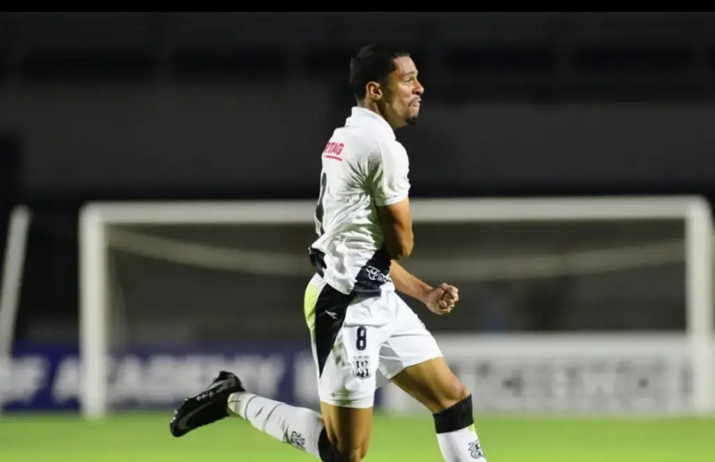 Marcelo Fernandes celebra acesso da Ponte: “Esses caras merecem”