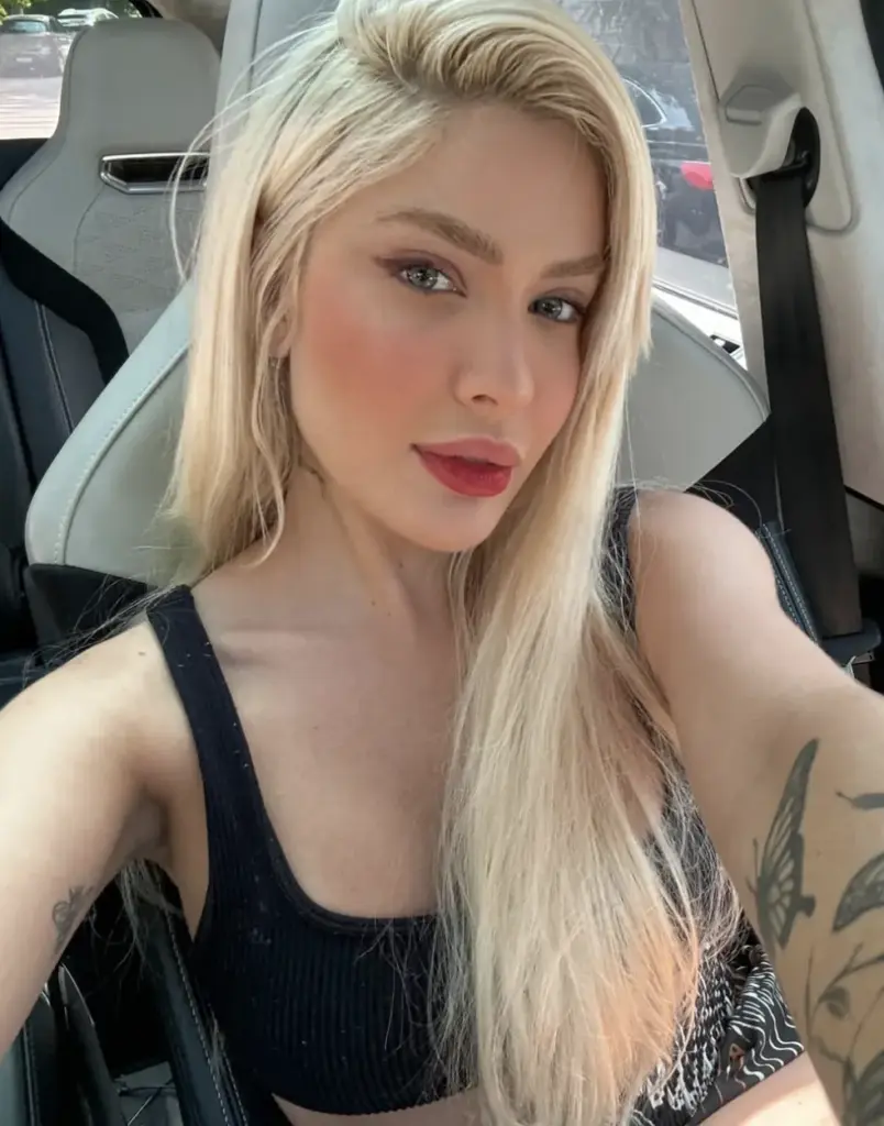 Karoline Lima reage ao fim do namoro com Léo Pereira, do Flamengo, e afasta clima de luto 7 Captura de Tela 2025 09 30 as 14.35.07