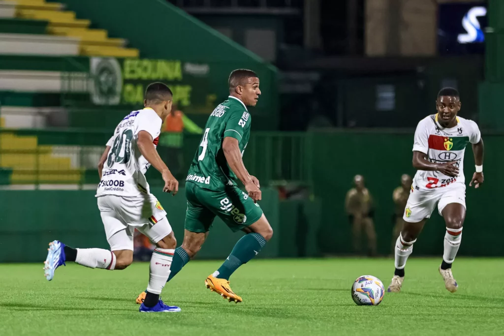 Cuiabá x Chapecoense – Onde assistir, escalações e arbitragem!