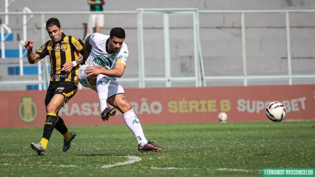 Amazonas 1 x 3 Chapecoense - Chape espanta má fase na Série B 3 Chapecoense bate Amazonas na Serie B