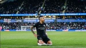 City desbanca rival da 3ª Divisão na Copa da Liga Inglesa