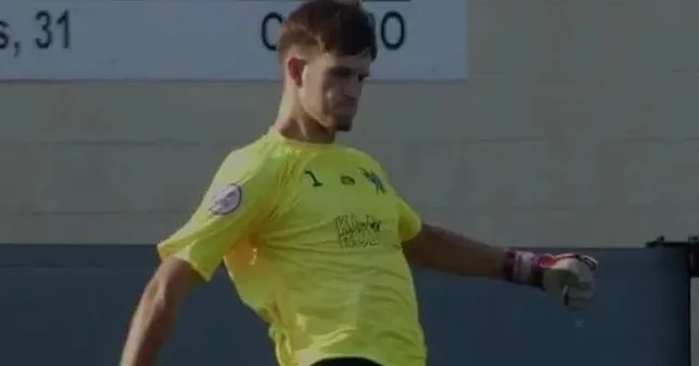 Goleiro do Colindres morre após choque em jogo na Espanha