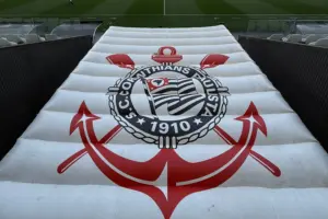 ChatGPT escolhe os 10 escudos mais bonitos do futebol brasileiro; veja