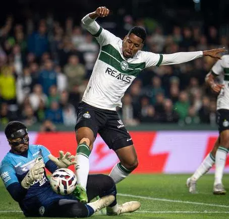 Coritiba 0 x 0 Goiás - Tudo igual no duelo direto e Coxa segue líder! 3 Série B - 2025