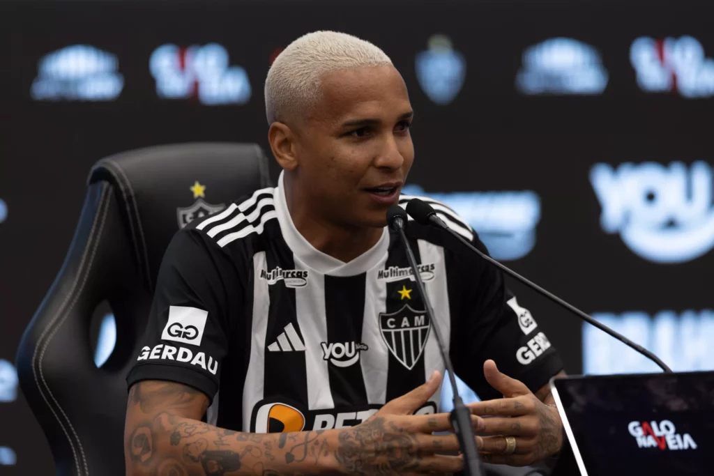 Atlético-MG é condenado a pagar quase R$ 5 milhões ao Cuiabá por compra de Deyverson 2 Atlético-MG é condenado a pagar quase R$ 5 milhões ao Cuiabá por compra de Deyverson (Foto: Divulgação)