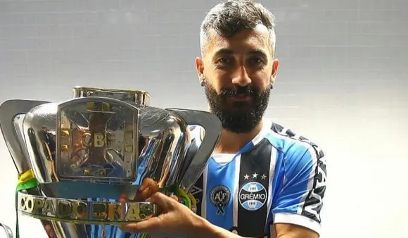 Ordem de prisão contra Douglas não é cumprida, e ex-jogador permanece foragido da Justiça