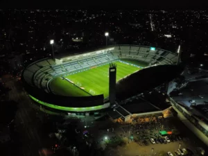 SÉRIE B: Duelo direto pela liderança agita o fechamento da 28ª rodada