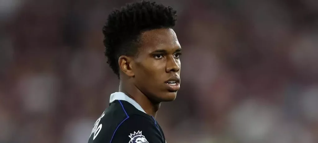 Estêvão destaca amadurecimento no Chelsea: ‘Mais forte mentalmente’