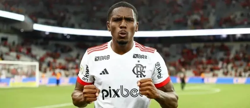 Xodó de Filipe Luís perde espaço no estrelado elenco do Flamengo