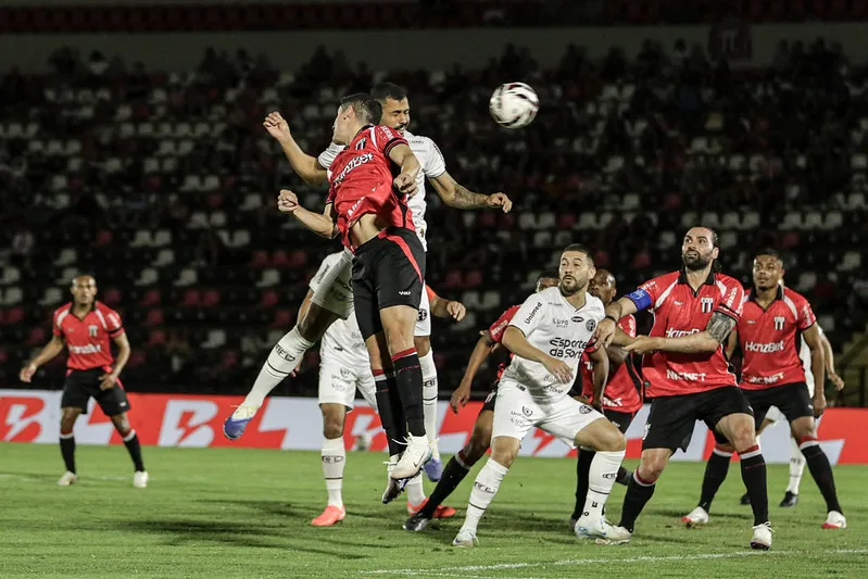 Ferroviaria bate Botafogo SP na Serie B 5