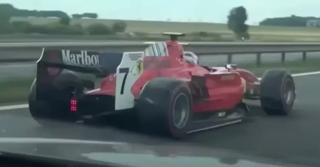 Homem que dirigia carro de corrida similar a ‘Ferrari’ é preso após 6 anos