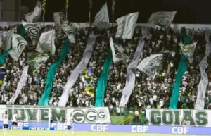 SÉRIE B: Goiás tenta retomar liderança em sábado de briga contra a degola